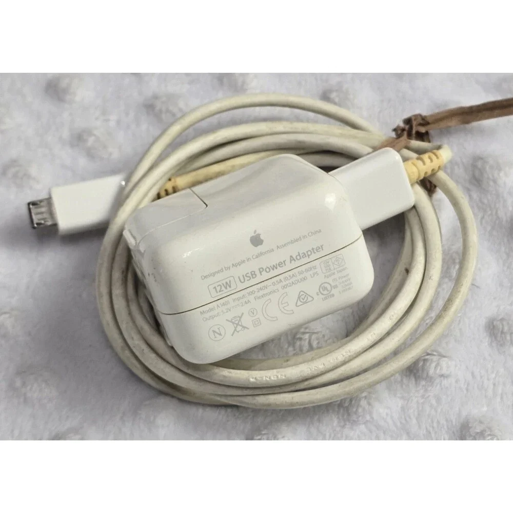 Original Apple 12W Wall Charger And 1M Lightning to USB Cable iPad's & iPhone